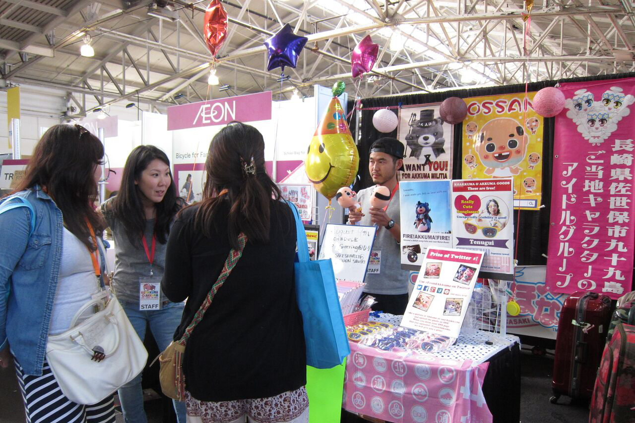 Go torch Character booth